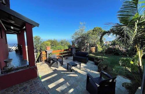 Trois-Bassins House | Homerez - Bungalow in Les Trois Bassins