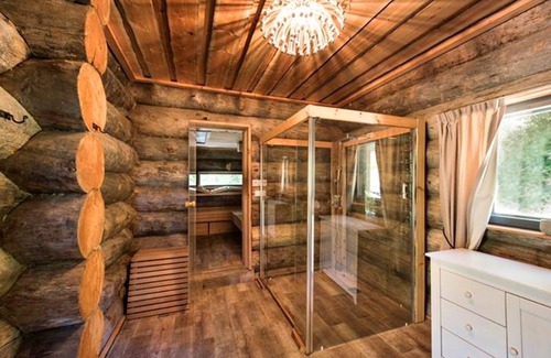 Le Thoronet Ski Chalet | Homerez - Chalet for 2 ppl. with shared pool, sauna, spa, hammam and terrace