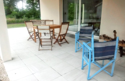 Mimizan House | Homerez - Charming house in Mimizan with garden view and terraces