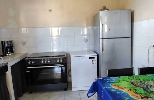 Saint-Paul House | Homerez - Comfortable house in Saint Paul with enclosed garden