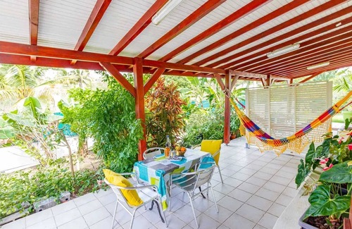 L'Houezel Apartment | Homerez - Cozy studio with garden view in Le Gosier 25 m²