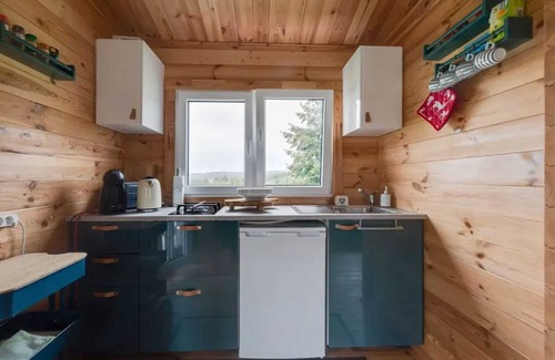 Egliseneuve-des-Liards Ski Chalet | Homerez - Chalet in Égliseneuve-des-Liards