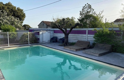 Saint-Privat-des-Vieux Villa | Homerez - Villa in Saint-Privat-des-Vieux