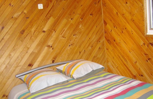 Varenne-Saint-Germain House | Homerez - House for 4 ppl. with terrace and balcony at Varenne-Saint-Germain