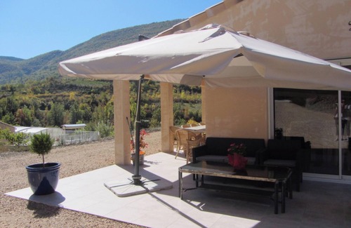 La Roche-sur-le-Buis House | Homerez - House, La Roche-sur-le-Buis.