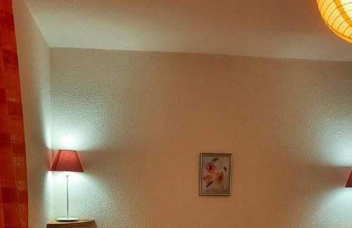 Eyguieres House | Homerez - House for 5 ppl. with shared pool, garden and terrace at Eyguières