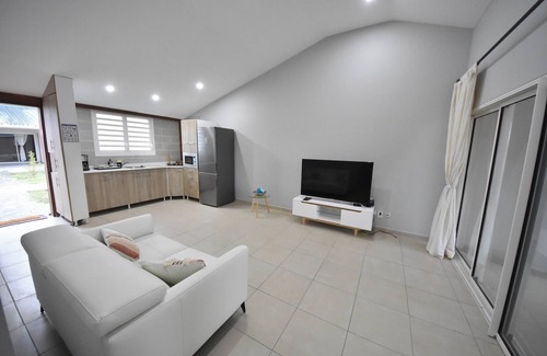 Sainte-Anne House | Homerez - House with Spa and Sauna in Sainte-Anne