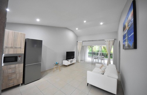 Sainte-Anne House | Homerez - House with Spa and Sauna in Sainte-Anne