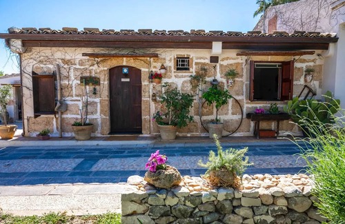 Avola House | Homerez - House with pool and jacuzzi