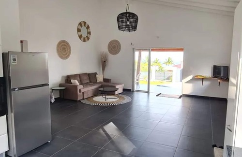 Sainte-Rose Villa | Homerez - Modern Villa Sainte-Rose