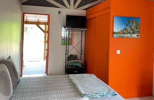 Petit-Bourg House | Homerez - Nice bungalow 15 km away from the beach for 2 ppl. at Petit-Bourg