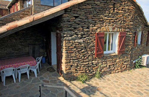 Gravieres House | Homerez - Nice house for 6 ppl. with shared pool and terrace at Gravières