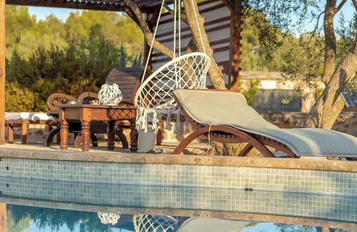 Cove Basina (Jelsa) House | Homerez - Spacious House with Private Pool in Stari Grad