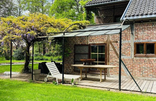 Eprave House | Homerez - Spacious house in Rochefort with private garden and terrace