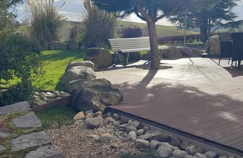 Montsalvy House | Homerez - Spacious house in Montsalvy with large garden and terrace