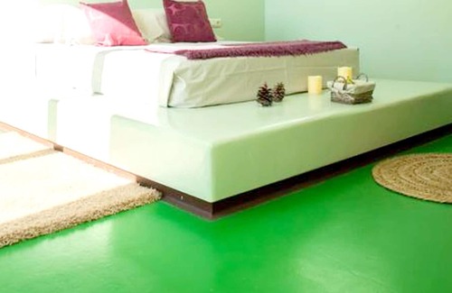 Argamasilla de Alba Apartment | Homerez - Studio for 2 people with shared pool in Argamasilla de Alba