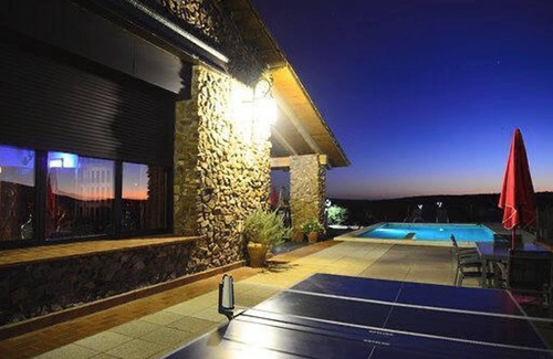 Fernan Caballero Villa | Homerez - Villa in Fernán Caballero