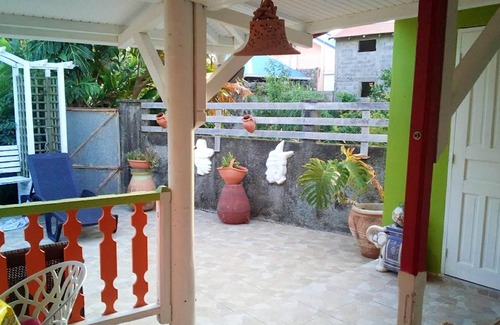 Trois-Rivieres Villa | Homerez - Villa for 2 ppl. with swimming-pool and garden at Trois-Rivières