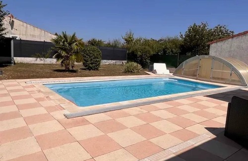 Saint Froult Villa | Homerez - Villa in Saint-Froult