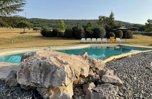 Saint Maime Villa | Homerez - Villa in Saint-Maime