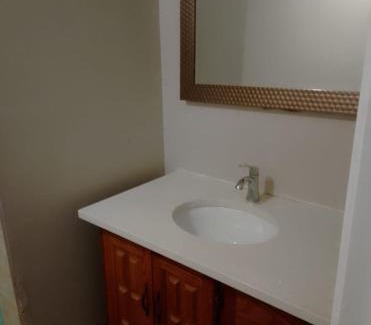 Kitchener House | HomeStay Near Kitchener Downtown 5 Min