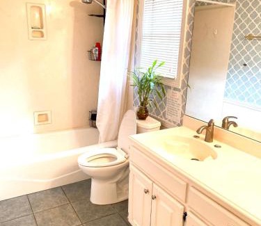 Far North Dallas House | Homestayyy