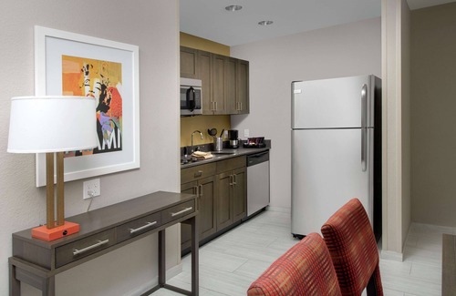 Brickell Hotel | Homewood Suites by Hilton Miami Downtown/Brickell