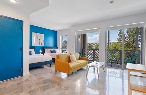 East Little Havana Apartment | HOMI l Little Havana Suites