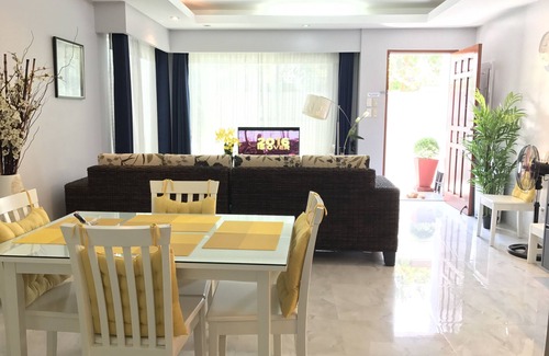 Davao Apartment | Honeymoon Suite Anavada Apartment