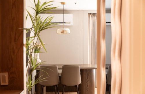 Mapo Apartment | Hongdae St10, wide,bright & stylish house
