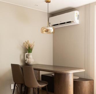 Mapo Apartment | Hongdae St10, wide,bright & stylish house