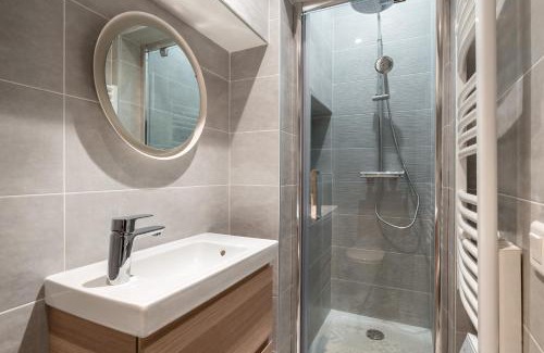 Old Lyon Apartment | HONORÊ - Suite Baleine