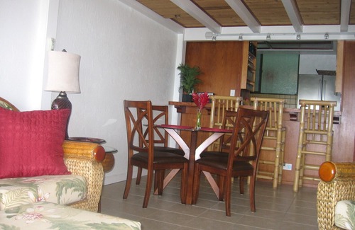 Hilo Condo | Honu Penthouse 2brm Spectacular Views. Swim with Sea Turtles