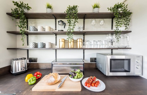 Bridport House | Hoods - A stylish former milking parlour with outstanding rural views of Dorset.