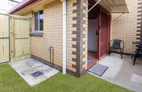 Bellara Apartment | 'Hop, Skip & Jump to the Waterfront'