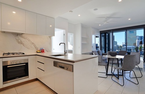 South Brisbane Apartment | Hope Street Apartments by CLLIX