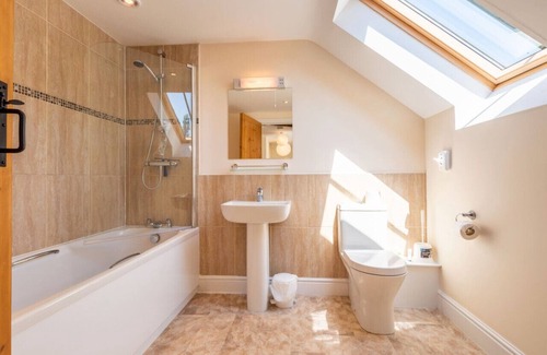 West Compton House | Hopscotch Cottage - Three Bedroom House, Sleeps 6
