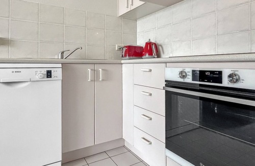Jindabyne Apartment | Horizons 408 studio right on the lake