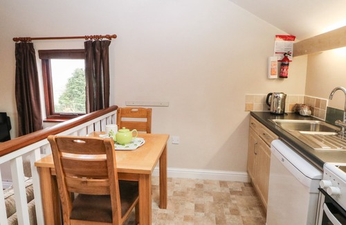 Taddington Cottage | HORSE MILL LODGE, with open fire in Taddington