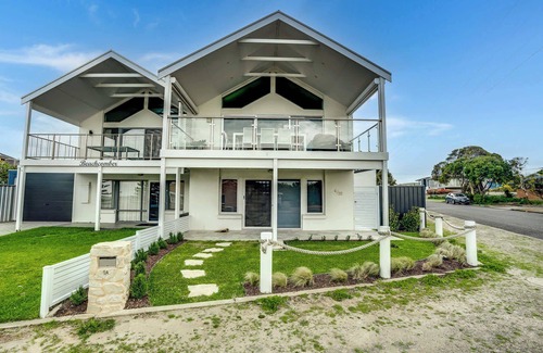 Port Elliot House | Horseshoe View 1A Scrymgour Rd Port Elliot