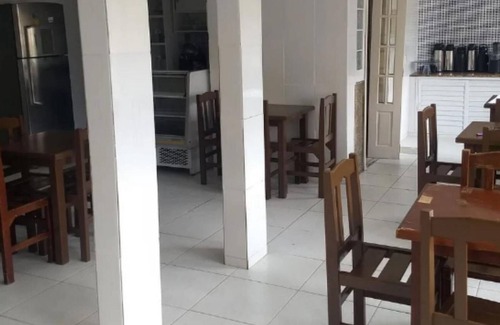 Jardim Olinda Apartment | Hospedagem Central - Suíte 102 - Cabo Frio - Aluguel Econômico