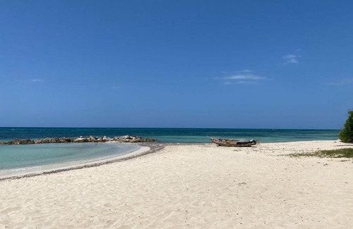 St.Bran's Burg Apartment | Hospitality Expert F36 Beach front Pool & Chef