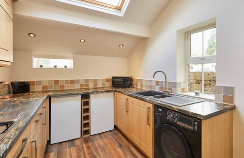 Matlock House | Host Stay Church View Cottage