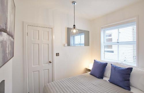 Whitby House | Host & Stay - Clinker Cottage
