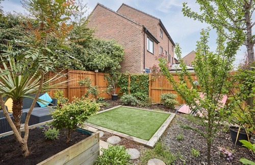 Durham House | Host & Stay | Garden Cottage