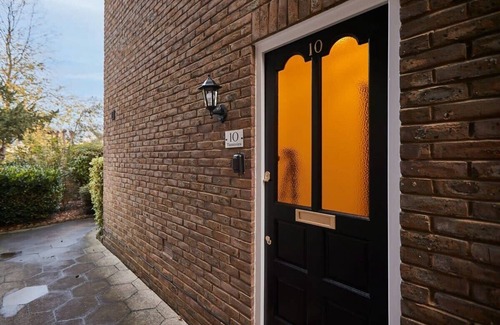 Staines Apartment | Host & Stay | Thamesview