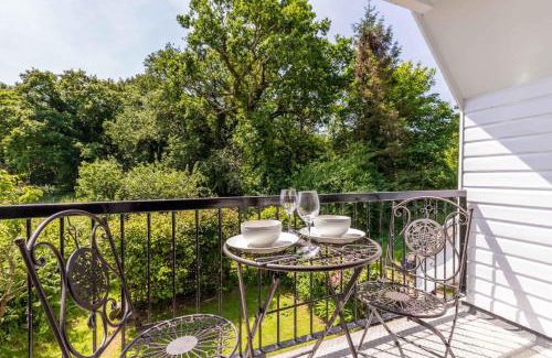 Irstead House | Host & Stay - The Lodge at Alderfen View