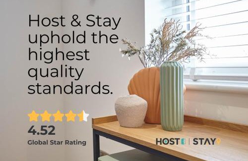 Irstead House | Host & Stay - The Lodge at Alderfen View