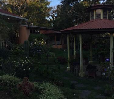 Juayua House | Hostal Belén