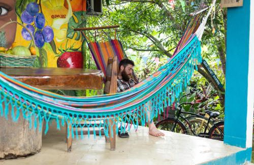 Santiago House | Hostal & Café Travelers